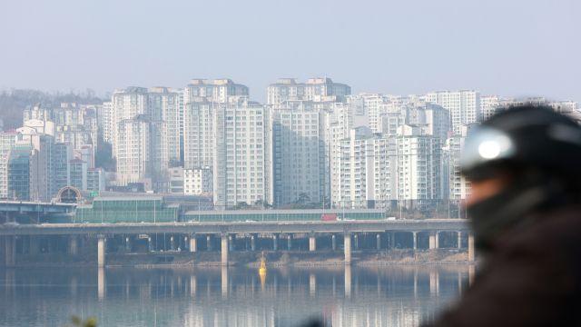 “갭투자 차단 후폭풍”…한강벨트 아파트 거래 90% 급감