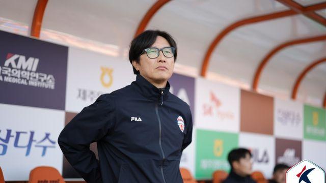 [IS 승장] ‘벼랑 끝 생존’ 김정수 감독대행 “잔류는 기쁘지만, 성적은 반성해야”