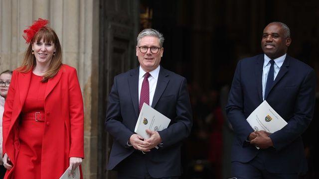 英총리, 낙마한 '흙수저' 부총리에 