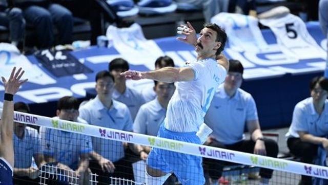 프로배구 대한항공, 14시즌 만에 파죽의 10연승… 삼성화재는 7연패 늪