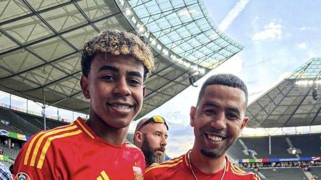 나잇값 참 못하네...야말 아버지, 또 논란 일으켰다 “상대 팬 도발해 충돌, 보안요원이 제지”