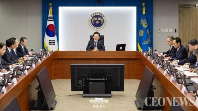 [기획특집] 이재명 정부 출범 6개월 평가...'유능한 사이다' VS '독주하는 불도저' 사이