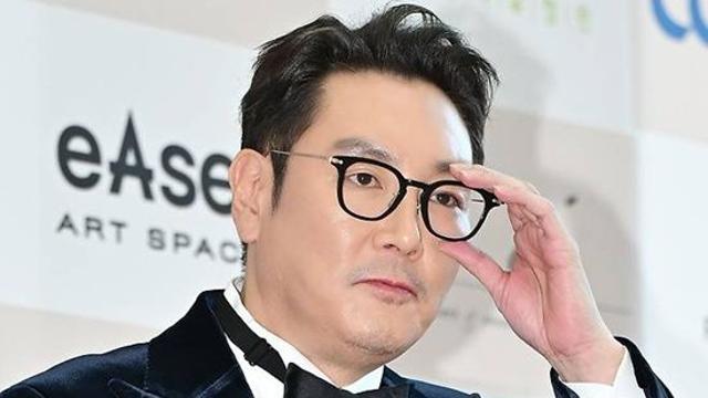 '소년범 논란' 조진웅, 목소리도 사라졌다…'갱단과의 전쟁' 내레이션 전면 교체