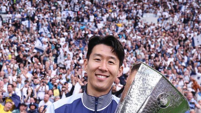 손흥민 동상 당장 세워라!…SON 북런던 컴백 D-2 '축제분위기'→팬들은 벽화로 만족 못한다