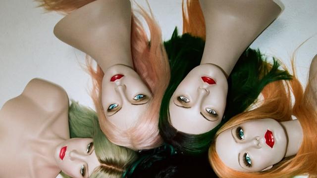 미국 MZ들 사이에서 다시 유행하는 킹 카일리 메이크업?