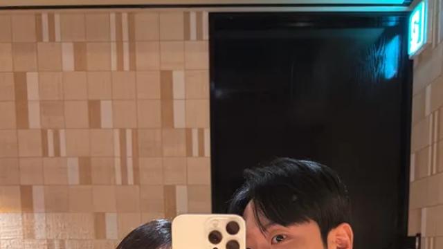 김연아, ♥고우림 ‘여친 짤’ 눈길…오붓한 연말 데이트 [AI 포토컷]