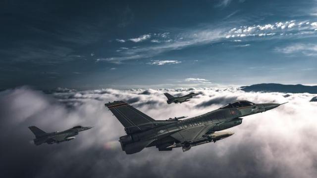 상반기 증시 이끌던 조·방·원 ETF 약세…