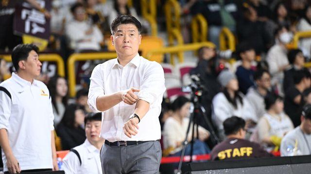 17점 차 뒤집고 선두 유지했지만... 조상현 감독이 안심하지 못한 이유는