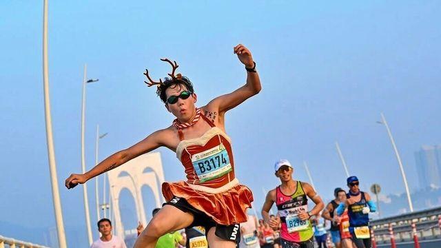 ‘런트립’으로 떠난 23명의 한국 러너, 마카오 국제 마라톤 완주!