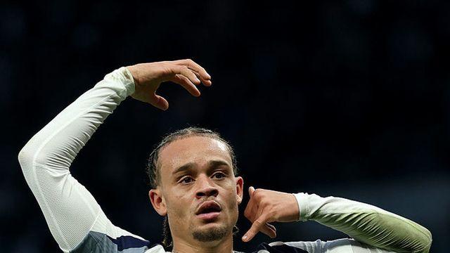 손흥민 능가하는 '7번' 될 수 있을까...마침내 터진 데뷔골에 토트넘 감독 극찬 “정말 기쁘다”