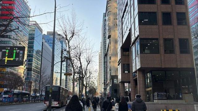 [오늘의 날씨] 전국 ‘맑음’···일부 지역엔 건조특보 발효