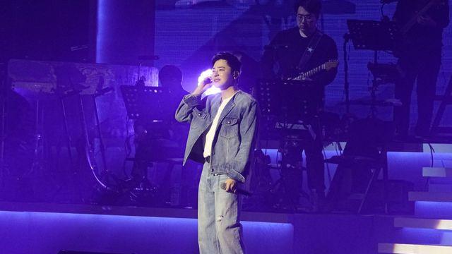 조정석, 자작곡에 댄스까지…“가수로서 첫 콘서트, 뜨겁게 준비했죠”