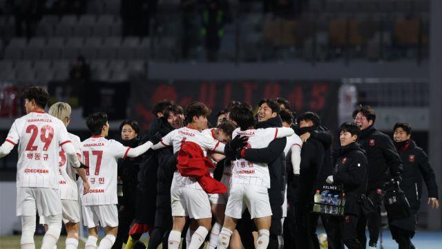 18년 승격 한 풀었다…부천FC의 드라마는 ‘해피엔딩’