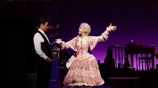 리사, 뮤지컬 '크리스마스 캐럴' 순항 시작…믿고 보는 1인3역 '정령'