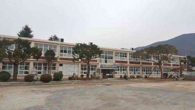 출신인물들이 범상치 않은 초등학교 ㄷㄷ