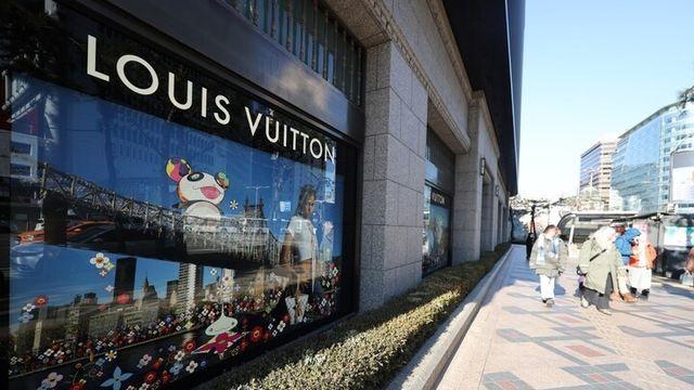 치솟는 가격에 ‘소유’ 아닌 ‘재테크’된 명품