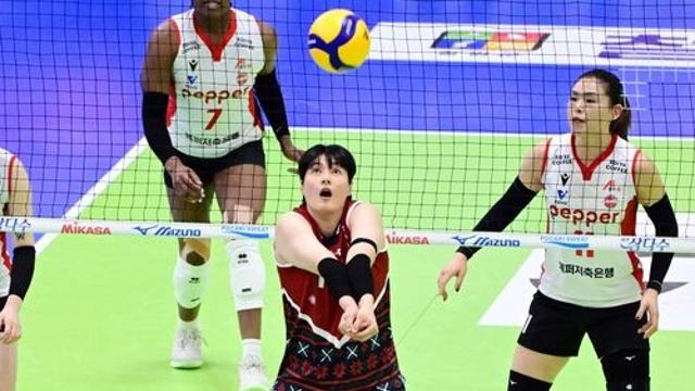 '양효진·김희진이 쌓은 벽' 현대건설, 페퍼 꺾고 시즌 첫 3연승(종합)