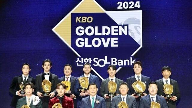 '양의지, 이승엽처럼 10번째 황금장갑?' 골든 글러브 시상식을 보는 관전 포인트