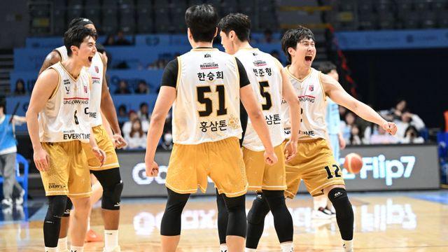 [IS 스타] ‘시너지 폭발’ 3연승 이끈 정관장 박지훈-변준형 “증명하고 싶다”