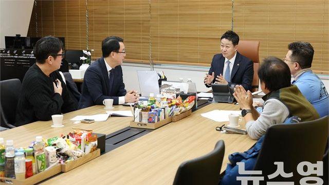 김진경 경기도의회 의장, 중고차 매매 라이선스 도입 검토