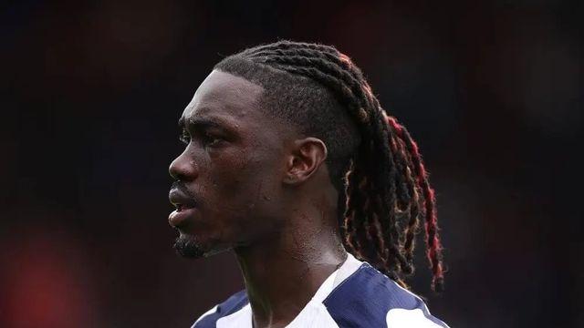 토마스 프랑크 토트넘 감독, 비수마 아산화질소 의혹에 “노코멘트”…내부 처리 중