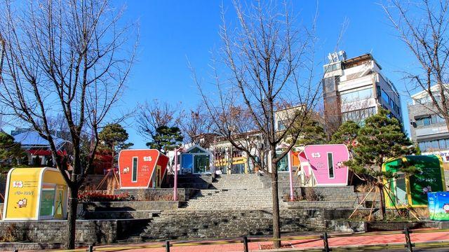 마포구 홍익대 앞 낡은 홍익문화공원, '그림동네'로 재탄생