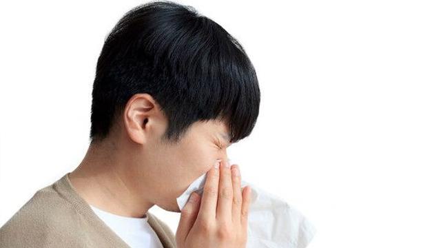 '찬바람 쌩쌩' 기침이 잘 안나아요…감기 아닌 '이 질환'?