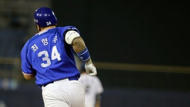 최형우 영입으로 '지명타자 한 자리' 내려놓은 삼성 ... '리스크'는 없을까?