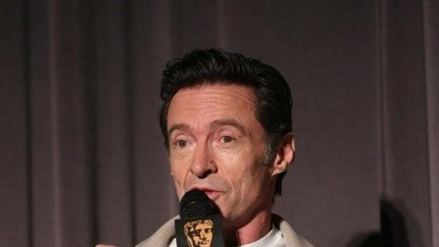 휴 잭맨, '송 송 블루' 시사회서 감동의 물결 일으키다