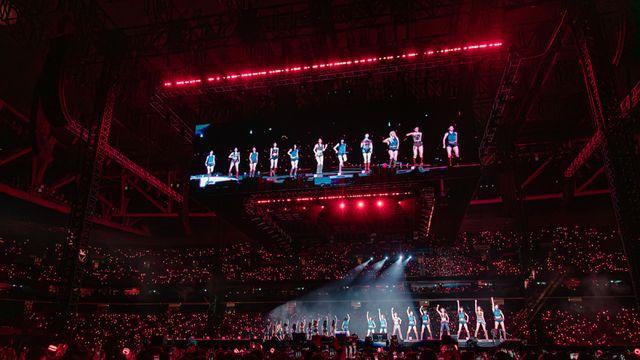 트와이스, K팝 걸그룹 최초 홍콩 카이탁 스타디움 입성…9만 팬 환호