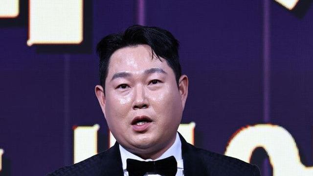 두산 양의지, 통산 10번째 황금장갑 수집…이승엽과 어깨 나란히