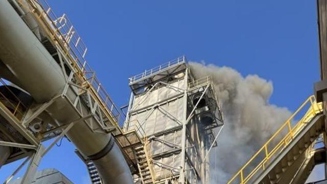 인천 북성동 목재 공장 화재…24분 만에 '초진'