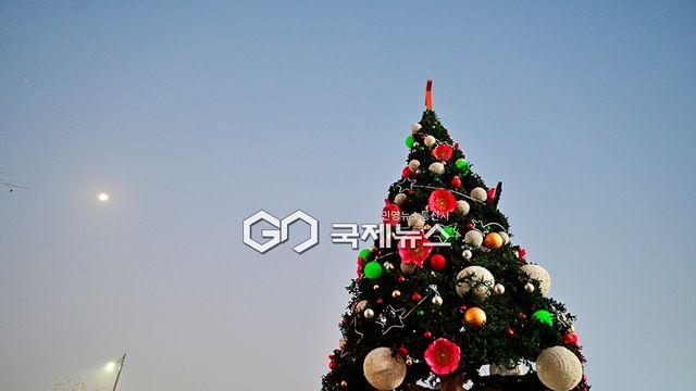 [오늘날씨] '최고 10㎝ 이상' 전국 비 또는 눈...서울 낮 8도·청주 11도