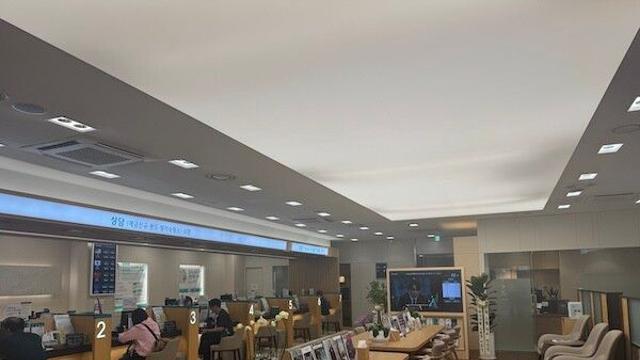 금리 아닌 관치 금융, 주담대 흔들었다