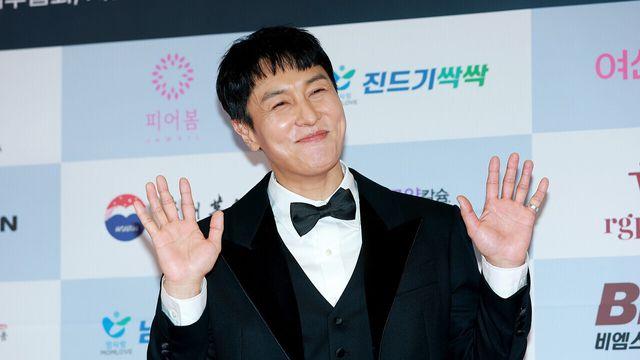 [NC포토] 김동완, 새신랑 같아요 미스터 김~