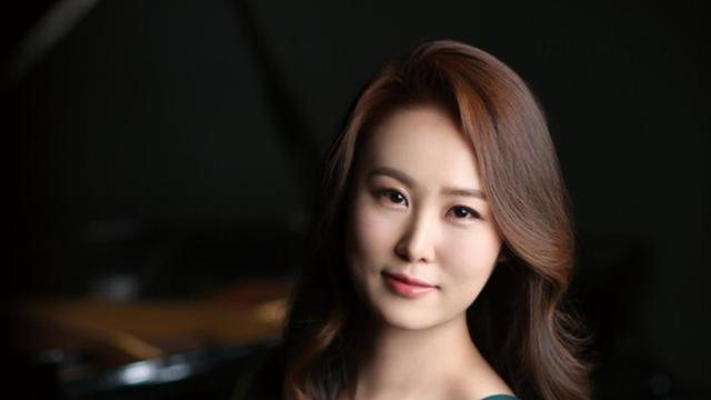 [뉴컬라이징] 피아니스트 이정선, 서정의 언어로 그리는 현대의 감동