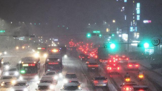 제설 실패 반면교사 삼은 경기도, 매뉴얼 손봤다