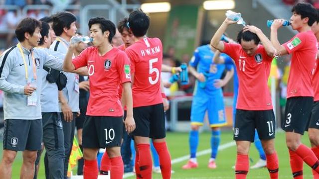 [공식] FIFA '내년 월드컵에 축구 규정 싹 바뀐다'