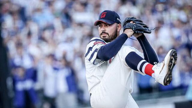 롯데서 뛴 감보아, 보스턴 입단…마이너리그 스플릿 계약