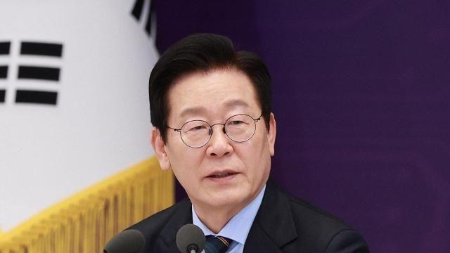 李대통령 취임 첫 업무보고 시작…전 과정 생중계