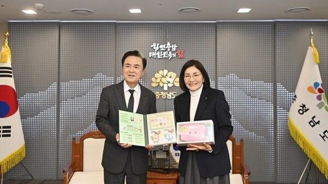 “작은 씰 한 장으로 결핵 없는 충남 만들어요”