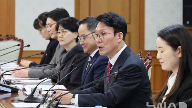 '딥페이크 허위광고'에 최대 5배 징벌적 손배…AI 생성물 표시제도 도입