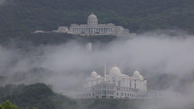 [이슈] 특검 '통일교 2인자' 윤영호 징역 4년 구형, '민주당 연루' 인사 언급 안해…李 