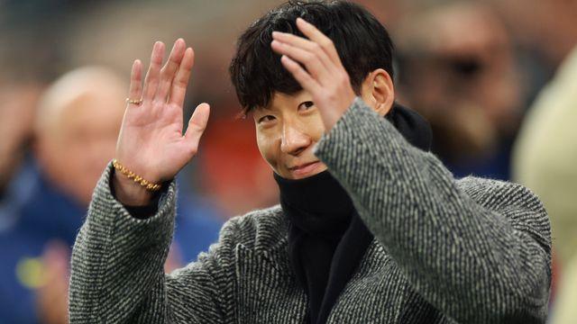 ‘레전드’ 손흥민이 돌아왔다…동료들과 격한 포옹, 팬들과 작별 인사 “난 언제나 토트넘 일원”