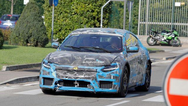 페라리 첫 전기차 ‘일렉트리카’ 공개 임박했나… 성능·기술 디테일까지 드러났다