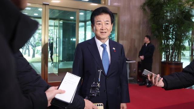 경찰, 통일교 금품 의혹 전담팀 꾸리자마자 윤영호 접견…정동영·전재수 