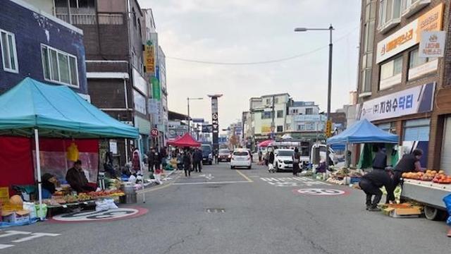 안성오일장 보행안전을 위해 노점 구획 정비에 나선다