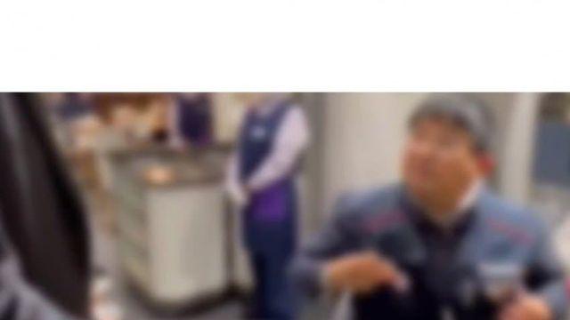 잠실 L백화점 노조조끼 입은 손님거부ㅋㅋ