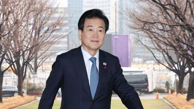 정동영 “야인 시절 통일교 윤영호 한번 만나…금품수수 보도는 허위”