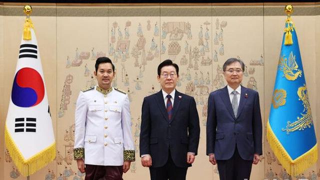 이 대통령, 캄보디아·오스트리아 등 8개국 주한대사 신임장